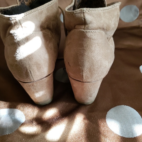 Booties - Picture 4 of 4